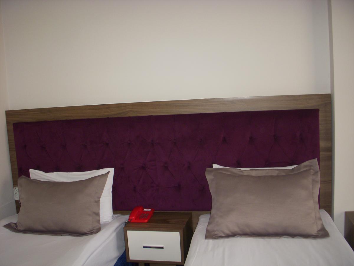 Hande Hotel Mustafakemalpasa ภายนอก รูปภาพ