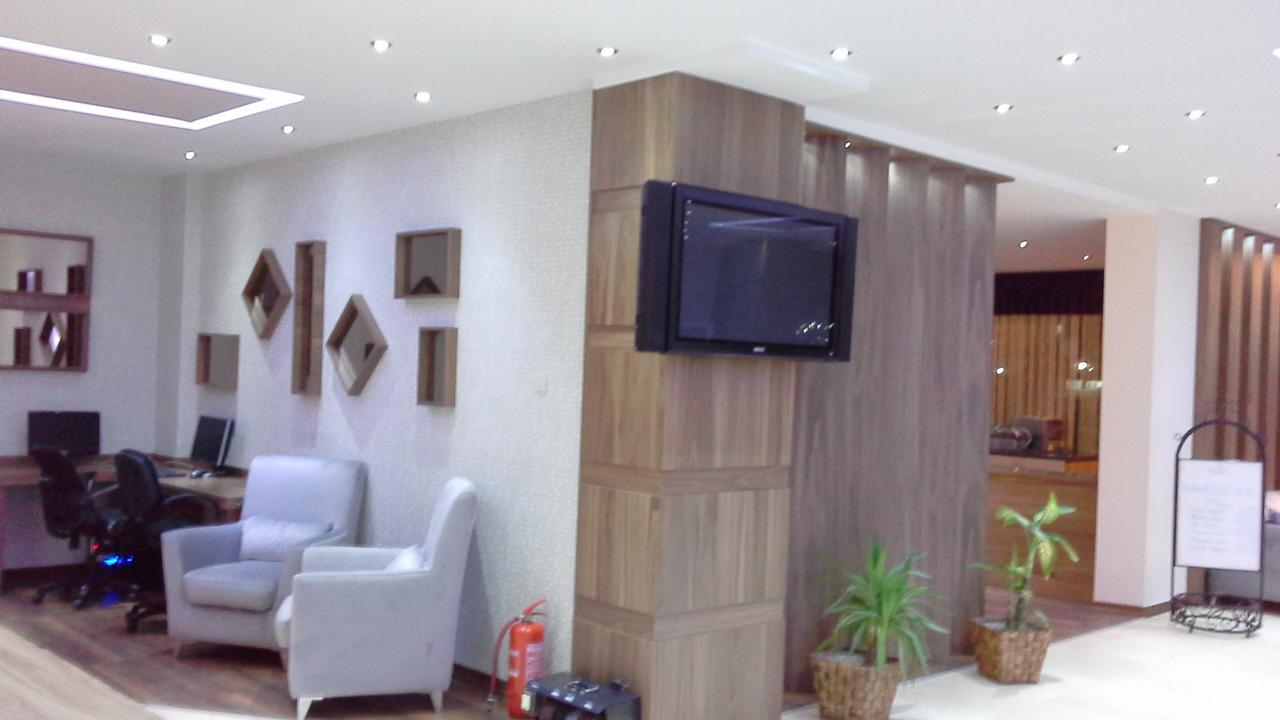 Hande Hotel Mustafakemalpasa ภายนอก รูปภาพ