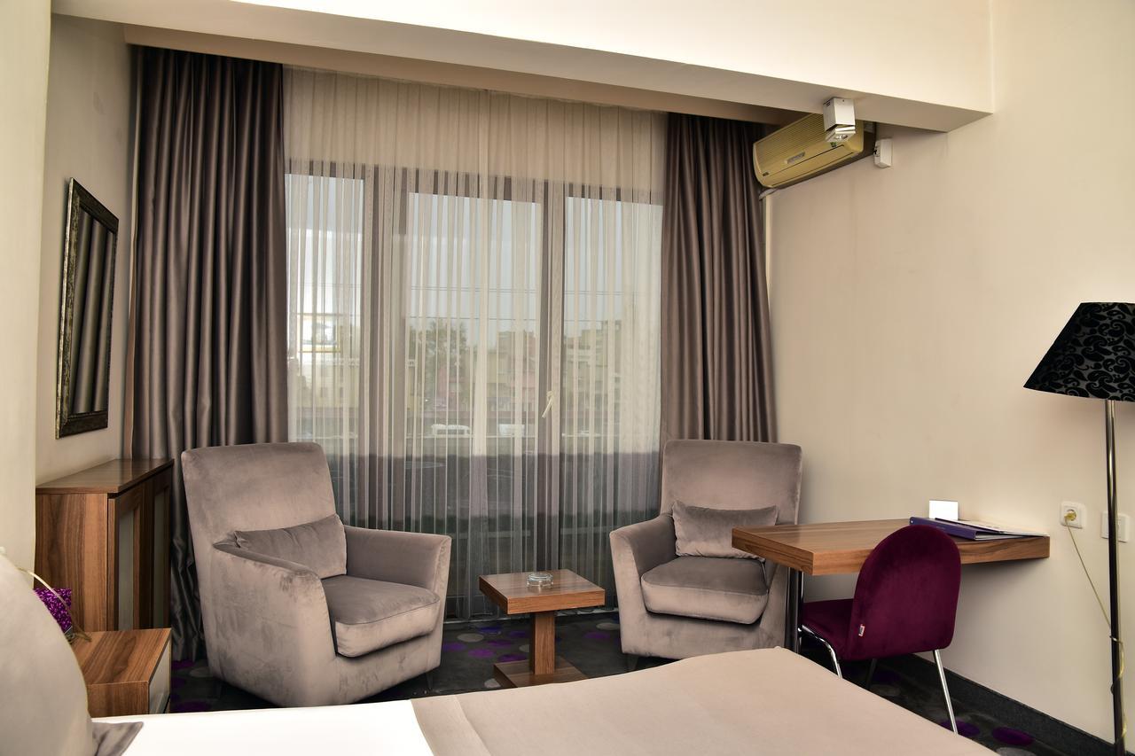 Hande Hotel Mustafakemalpasa ภายนอก รูปภาพ