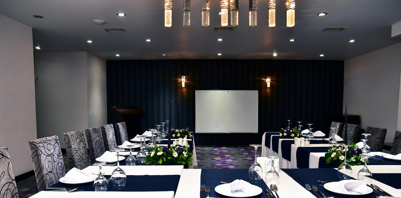 Hande Hotel Mustafakemalpasa ภายนอก รูปภาพ